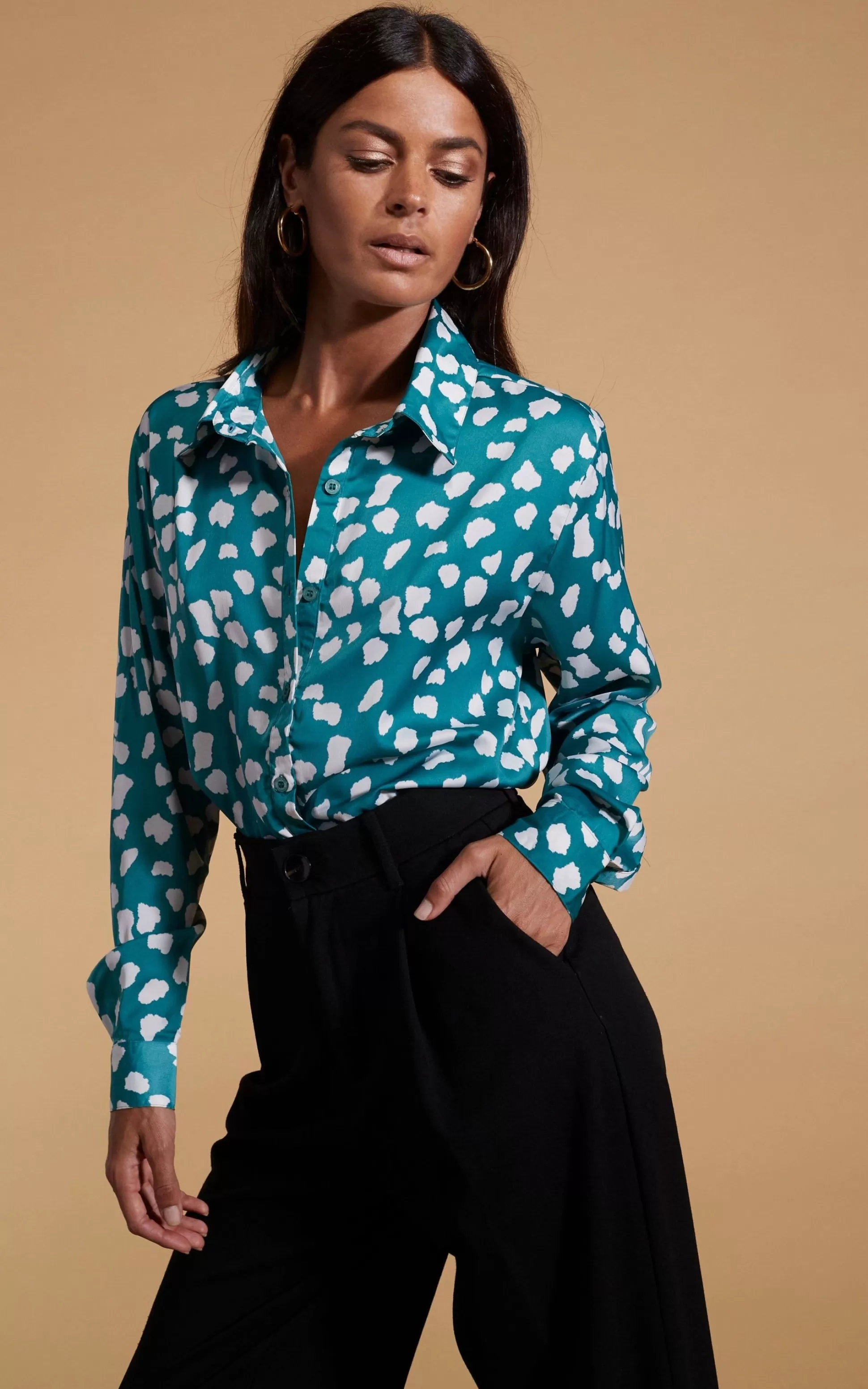 Shirts*Dancing Leopard Nevada Satin Shirt In White On Green Cloud